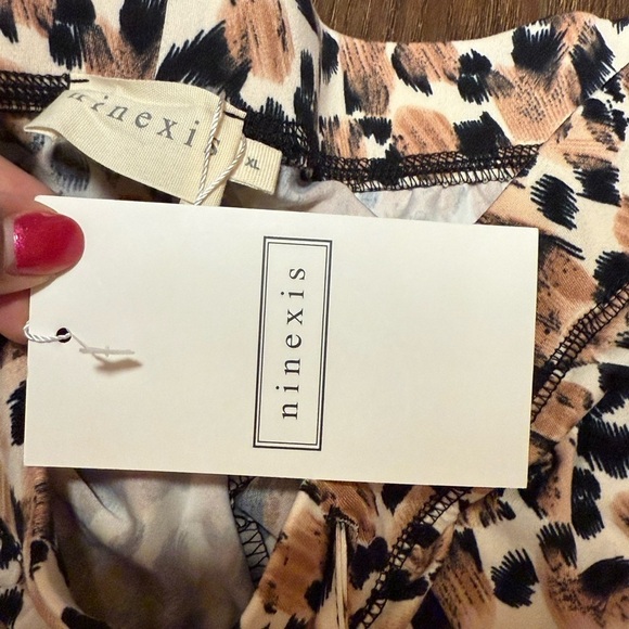 NWT Women’s Black Brown Animal Print Jogger Lounge Pant XL - Picture 3 of 4